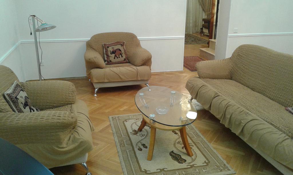 Neftiannikov Avenue Apartment Baku Exterior photo